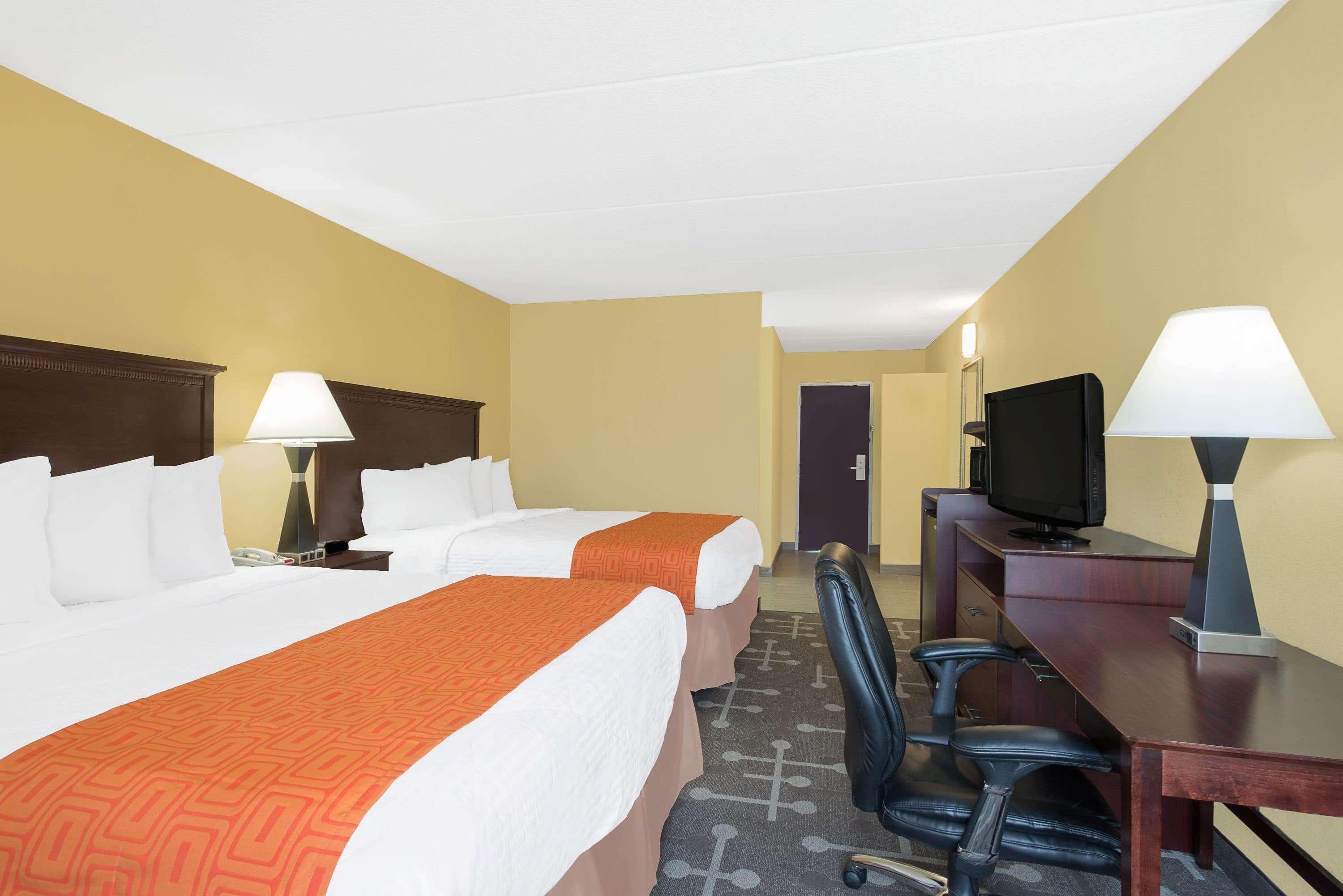 Howard Johnson By Wyndham Saugerties Esterno foto