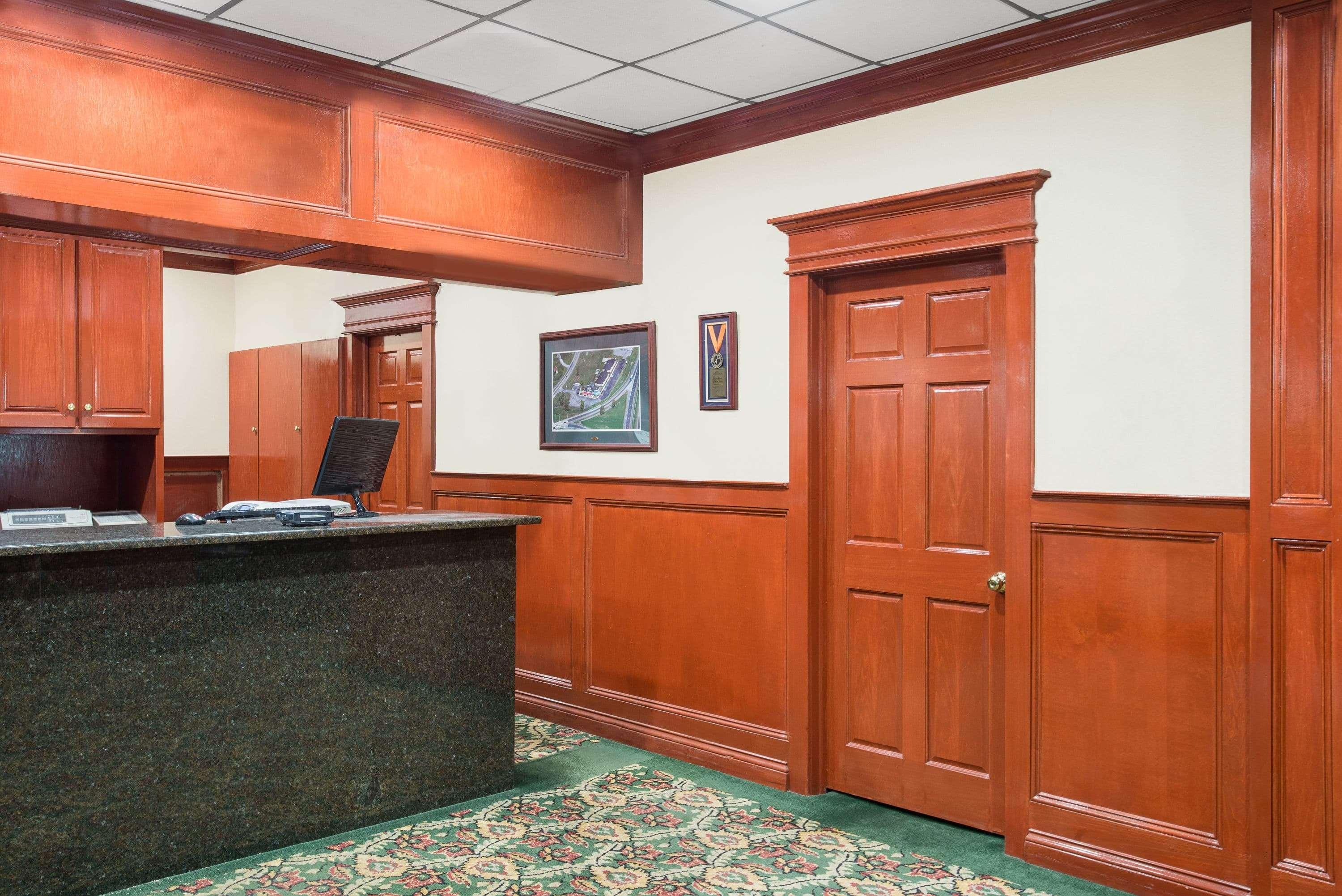 Howard Johnson By Wyndham Saugerties Esterno foto