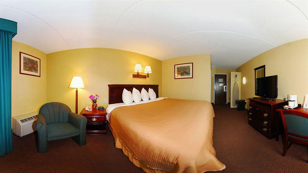 Howard Johnson By Wyndham Saugerties Esterno foto